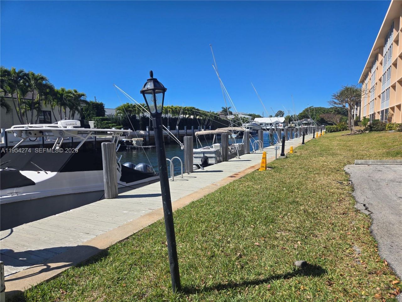 750 NE Spanish River Blvd, Unit 5050, Boca Raton, FL 33431 Photo