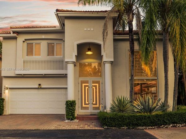 5869 NW 112th Ct , Doral, FL 33178