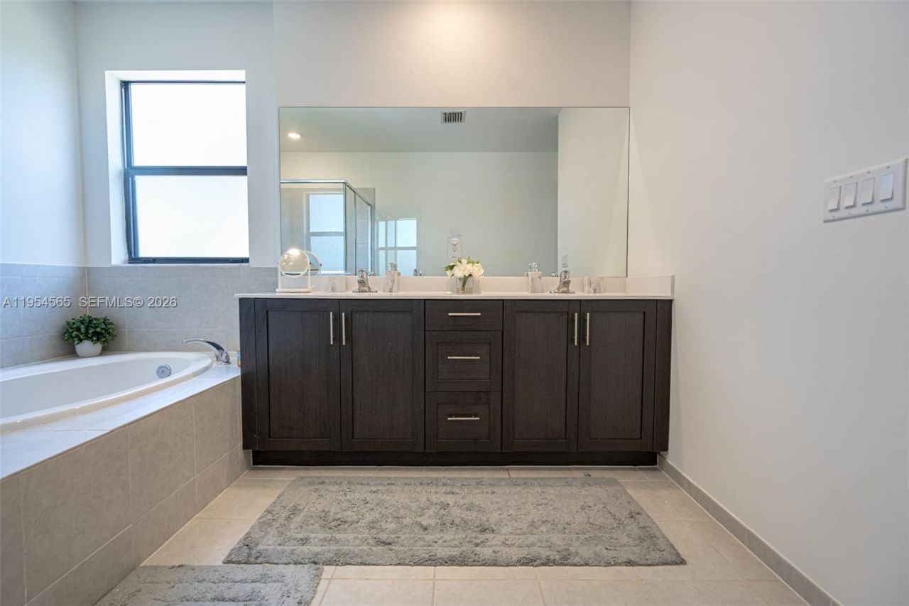 139 NE 27th Ter , Homestead, FL 33033 Photo