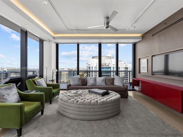 5875 Collins Ave, Unit PH-7, Miami Beach, FL 33140