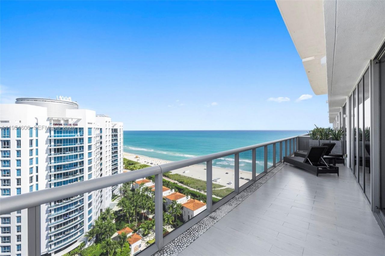 5875 Collins Ave, Unit PH-7, Miami Beach, FL 33140 Photo