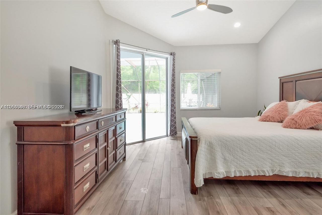 1800 Water Ridge Dr, Weston, FL 33326 Photo