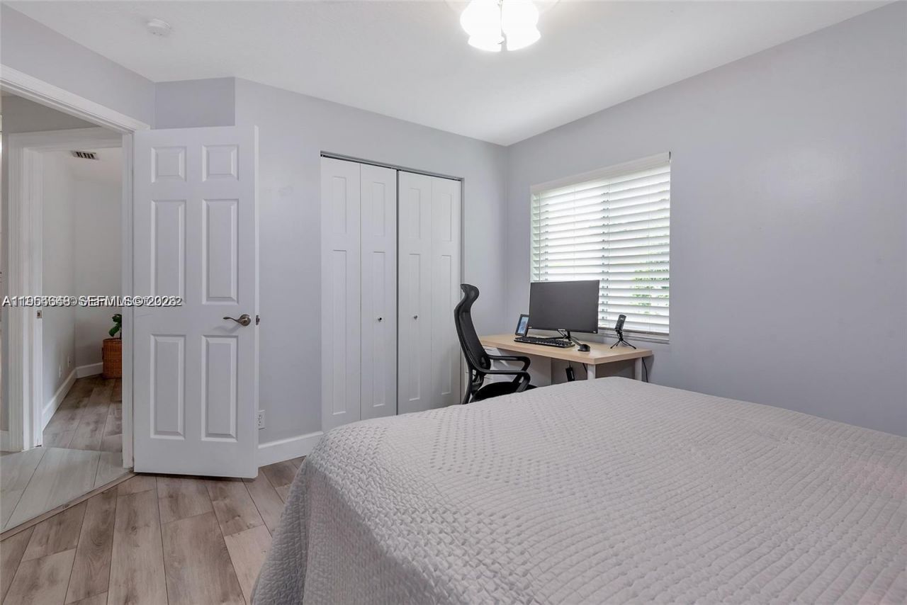 1800 Water Ridge Dr, Weston, FL 33326 Photo