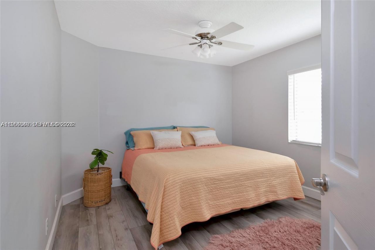 1800 Water Ridge Dr, Weston, FL 33326 Photo