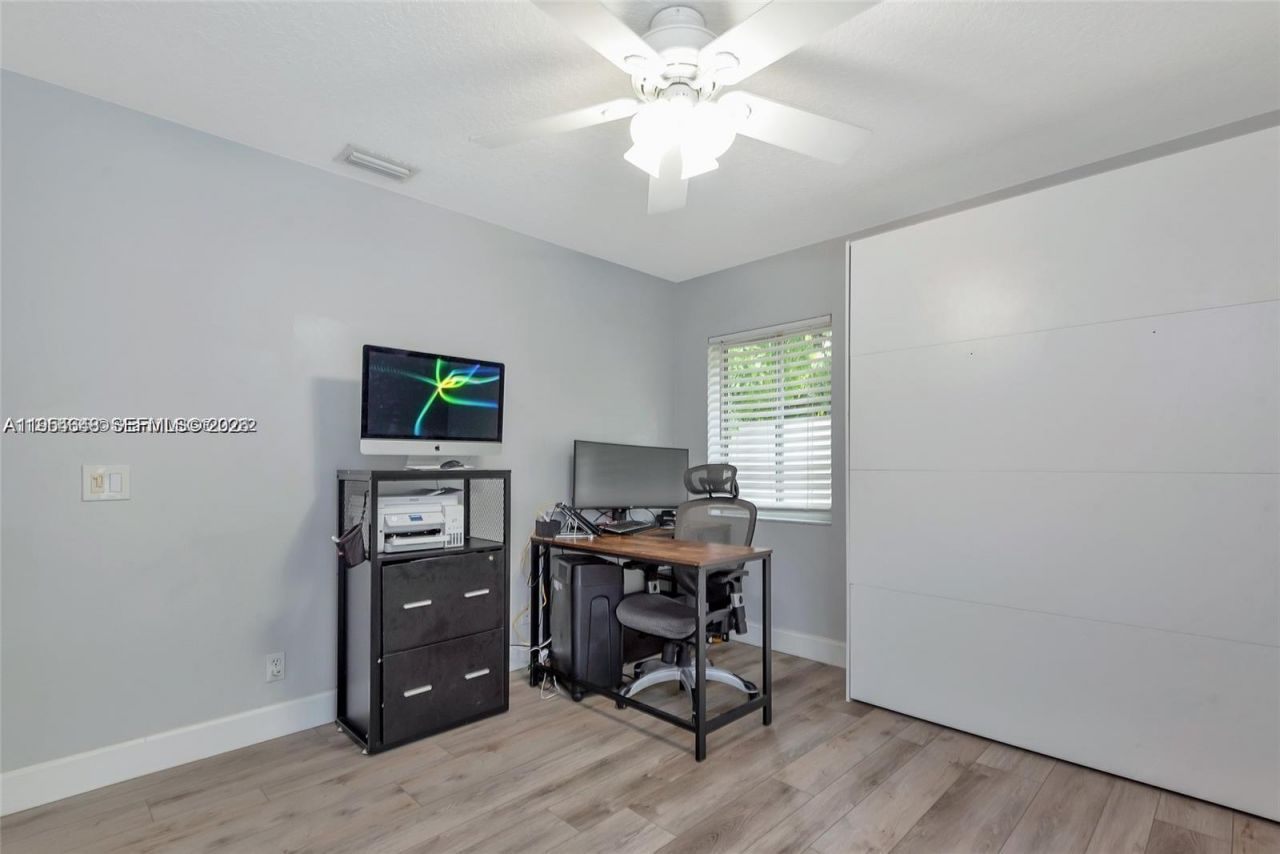 1800 Water Ridge Dr, Weston, FL 33326 Photo