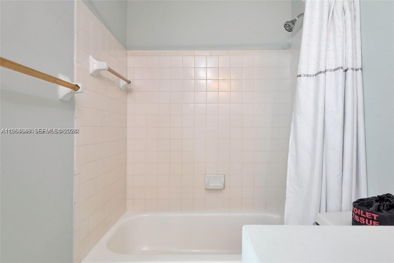 1800 Water Ridge Dr, Weston, FL 33326 Photo