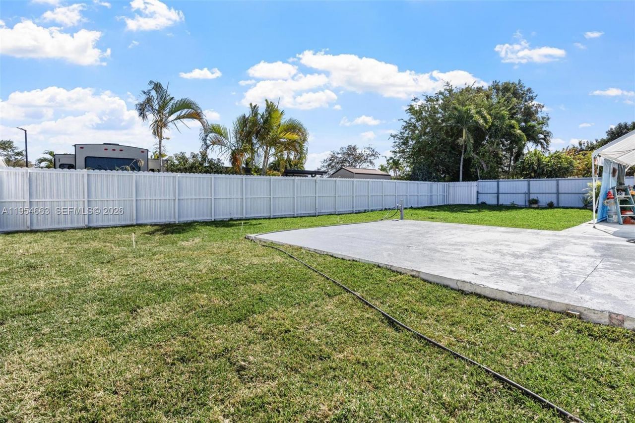 30345 SW 158th Ct, Homestead, FL 33033 Photo