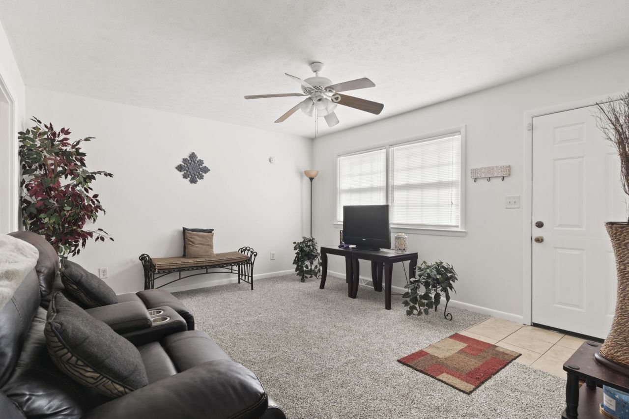 112 Longwood Ln. Photo 13