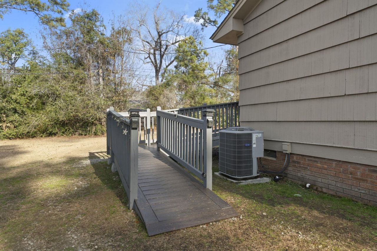 112 Longwood Ln. Photo 30