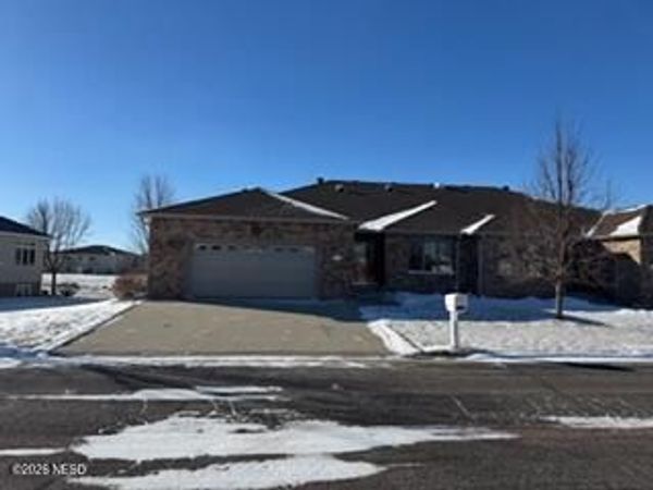 1625 NORTHRIDGE DRIVE, Unit 212, Watertown, SD 57201