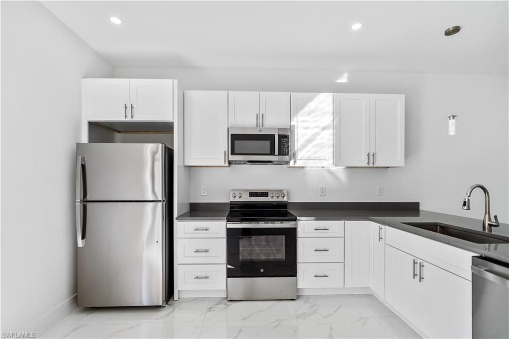 928/930 Hepburn Ave, Lehigh Acres, FL 33974 Photo