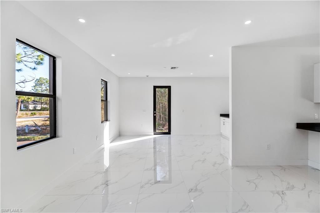 928/930 Hepburn Ave, Lehigh Acres, FL 33974 Photo