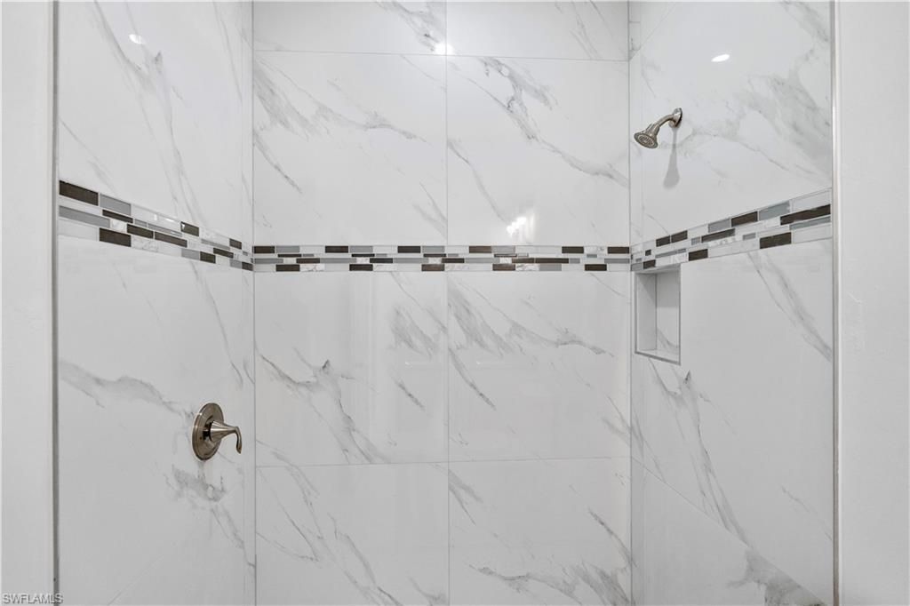 928/930 Hepburn Ave, Lehigh Acres, FL 33974 Photo