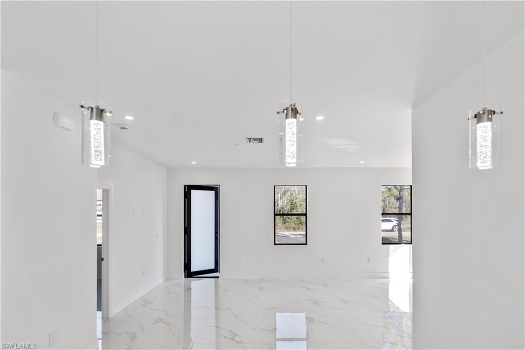 928/930 Hepburn Ave, Lehigh Acres, FL 33974 Photo