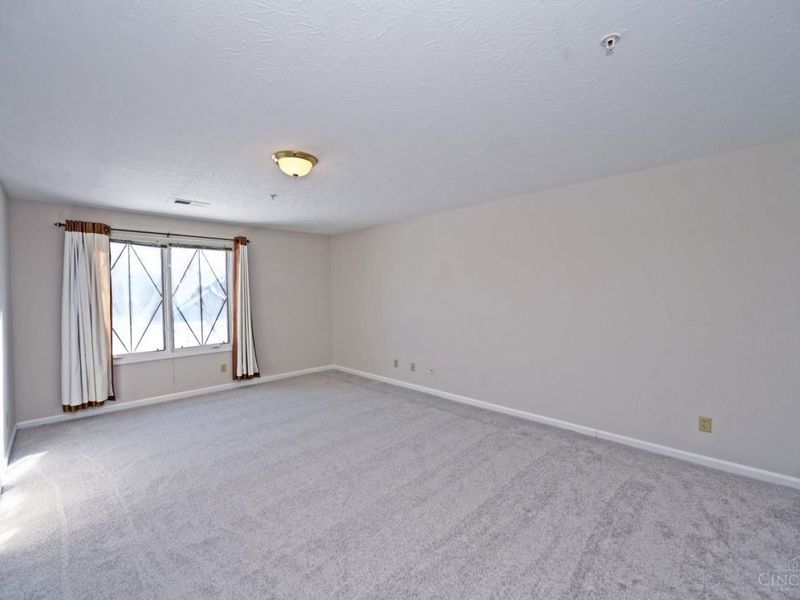 228 Edinburgh Lane, Springdale, OH 45246 Photo 19