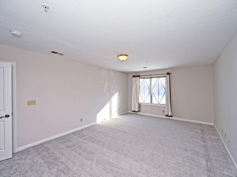 228 Edinburgh Lane, Springdale, OH 45246 Photo 20