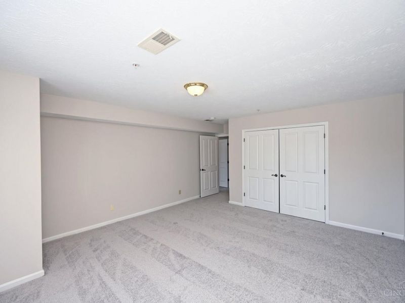 228 Edinburgh Lane, Springdale, OH 45246 Photo 26