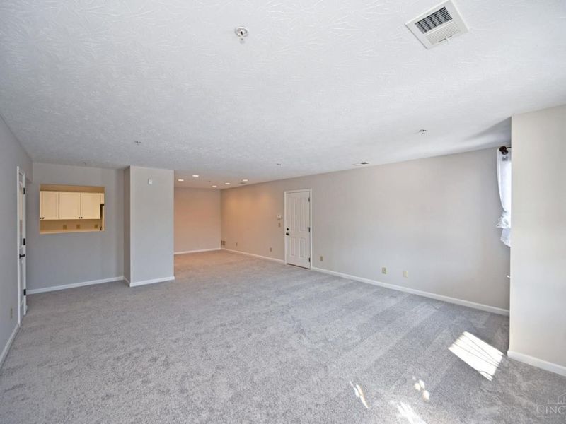 228 Edinburgh Lane, Springdale, OH 45246 Photo 7