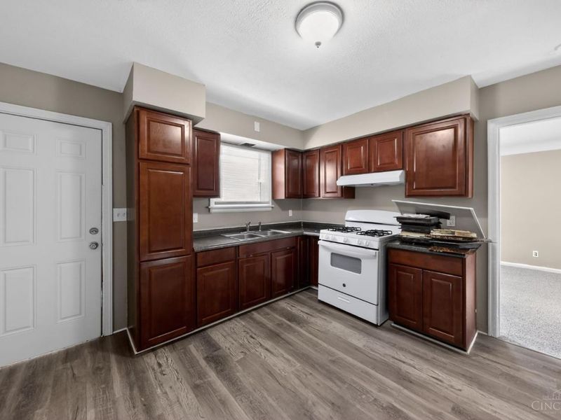 6822 Betts Avenue, North College Hill, OH 45239 Photo 14