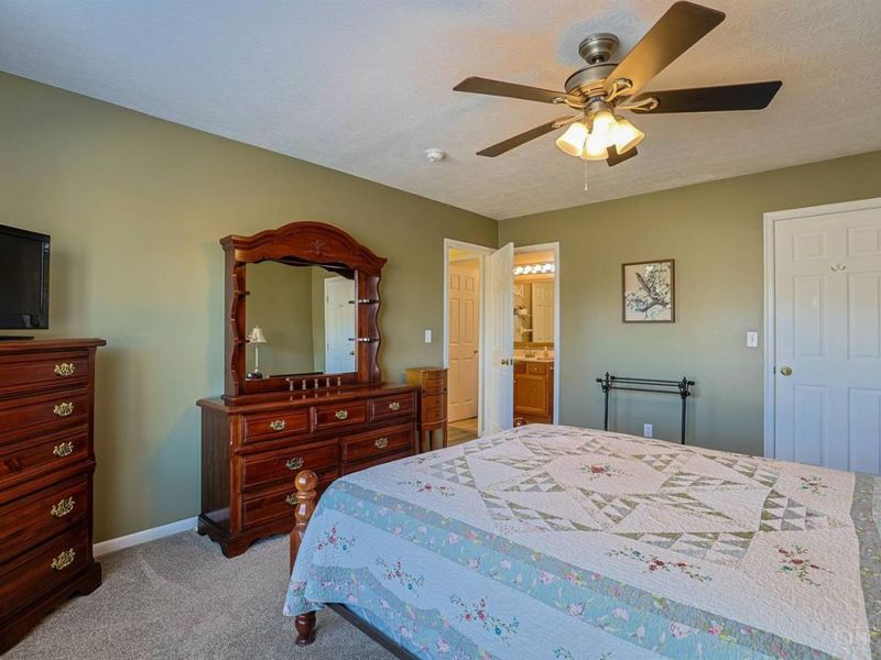 4086 Resolute Circle, Colerain Township, OH 45252 Photo 16