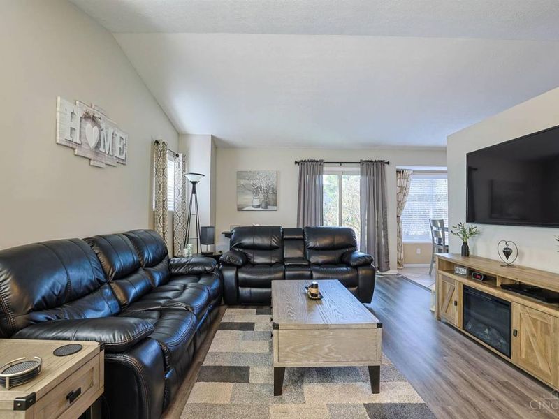 4086 Resolute Circle, Colerain Township, OH 45252 Photo 6