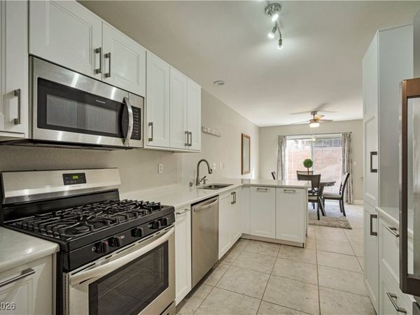 10142 Tree Creek Court, Las Vegas, NV 89183