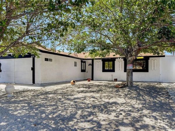 5171 Reeder Circle, Las Vegas, NV 89119