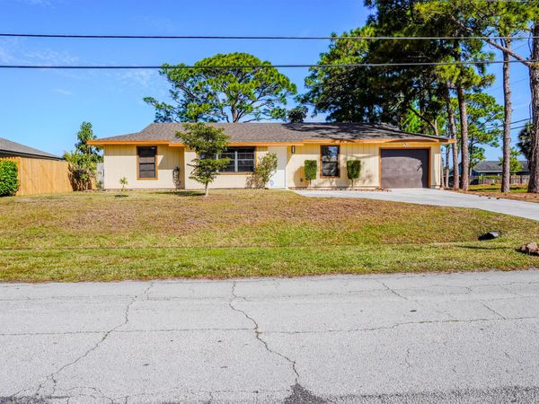 603 SW Todd Avenue, Port St. Lucie, FL 34983