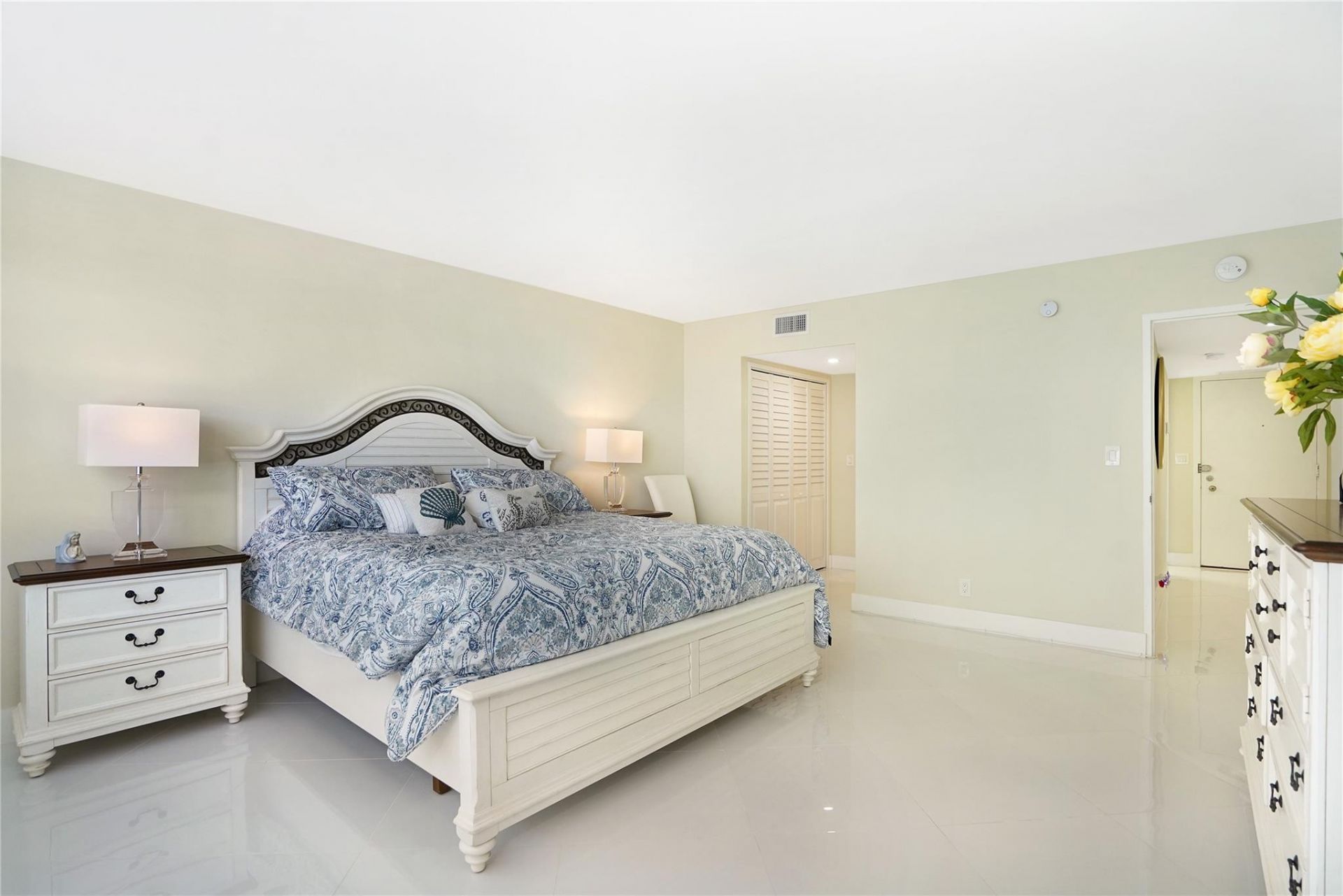 3430 Galt Ocean Drive, Unit 410, Fort Lauderdale, FL 33308 Photo