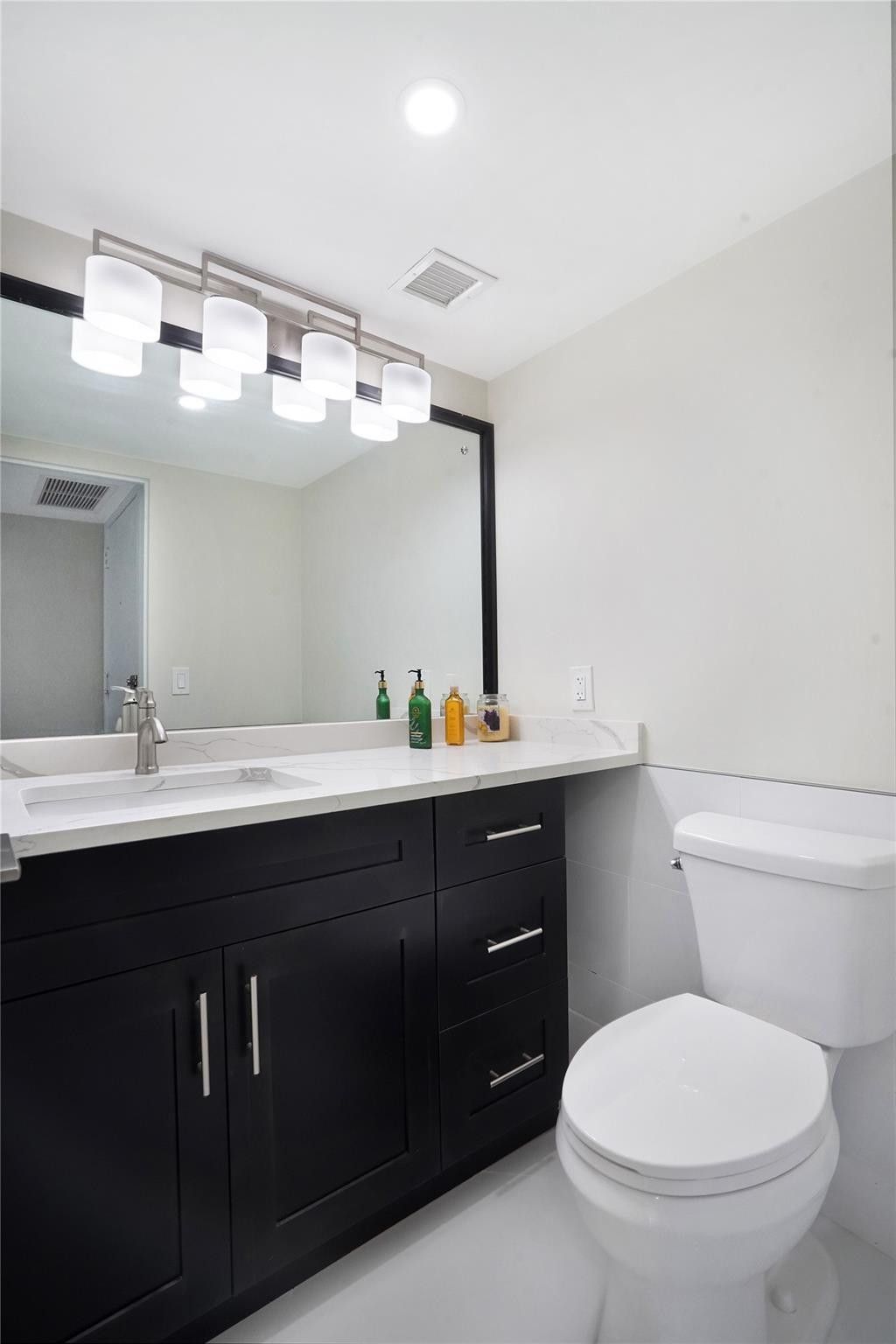 3430 Galt Ocean Drive, Unit 410, Fort Lauderdale, FL 33308 Photo