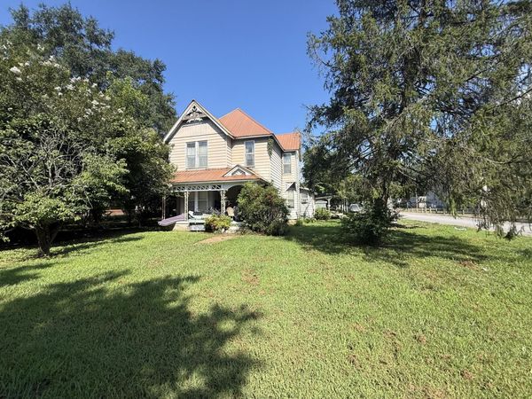 1700 Marion Avenue, South Pittsburg, TN 37380