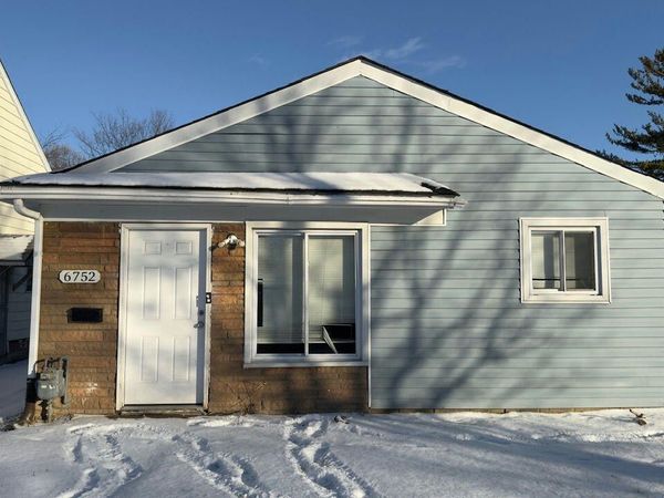 6752 Evergreen Road, Detroit, MI 48228