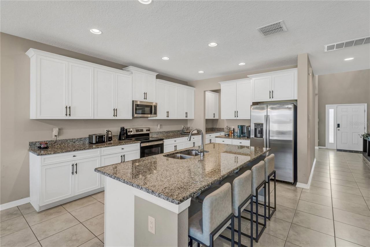 3027 Autumn Rock Drive, Zephyrhills, FL 33540 Photo