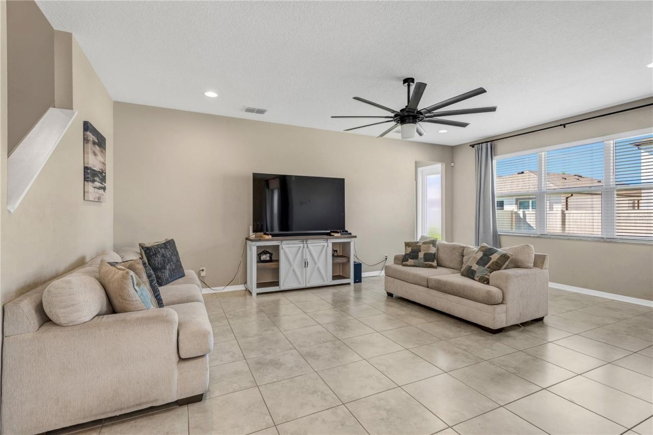 3027 Autumn Rock Drive, Zephyrhills, FL 33540 Photo