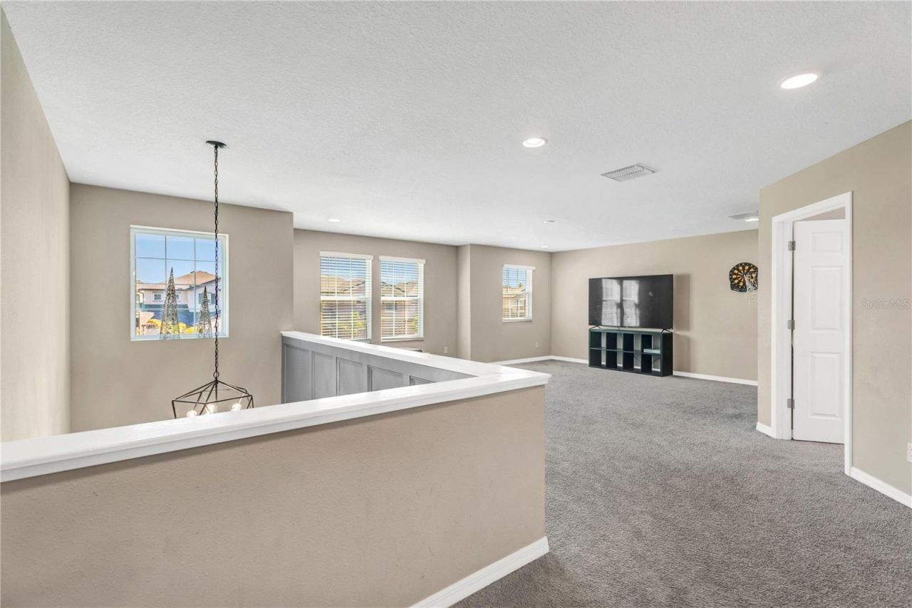 3027 Autumn Rock Drive, Zephyrhills, FL 33540 Photo