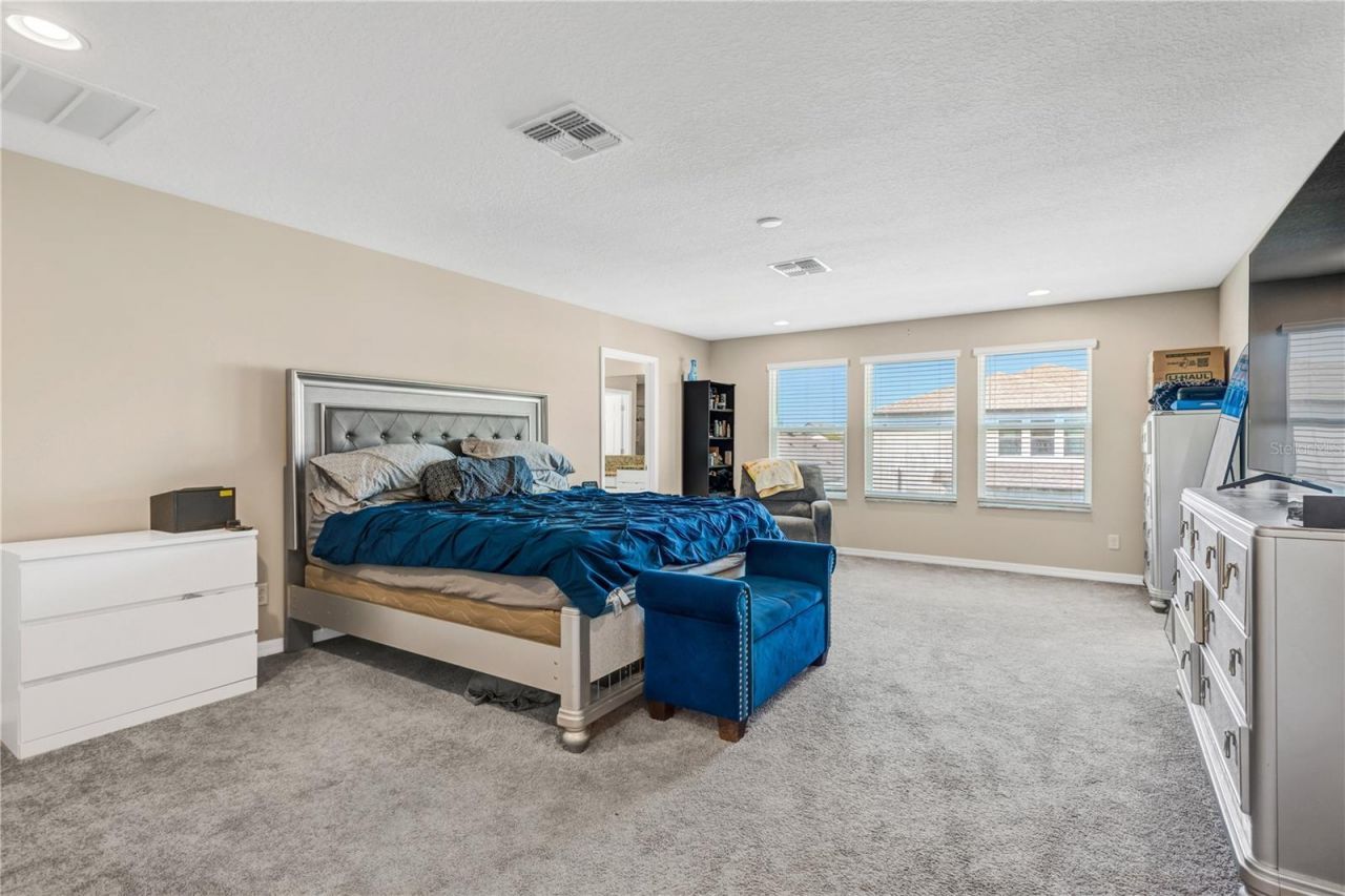 3027 Autumn Rock Drive, Zephyrhills, FL 33540 Photo