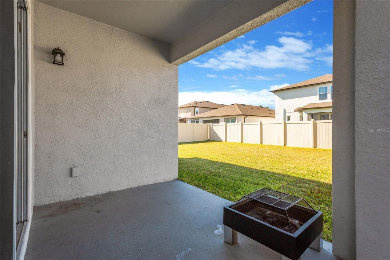 3027 Autumn Rock Drive, Zephyrhills, FL 33540 Photo