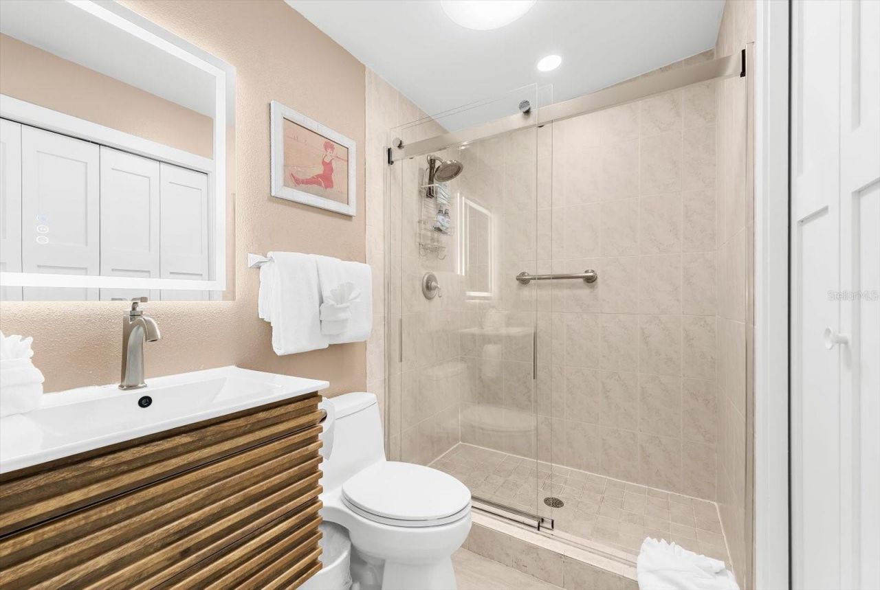 310 66th Street, Holmes Beach, FL 34217 Photo