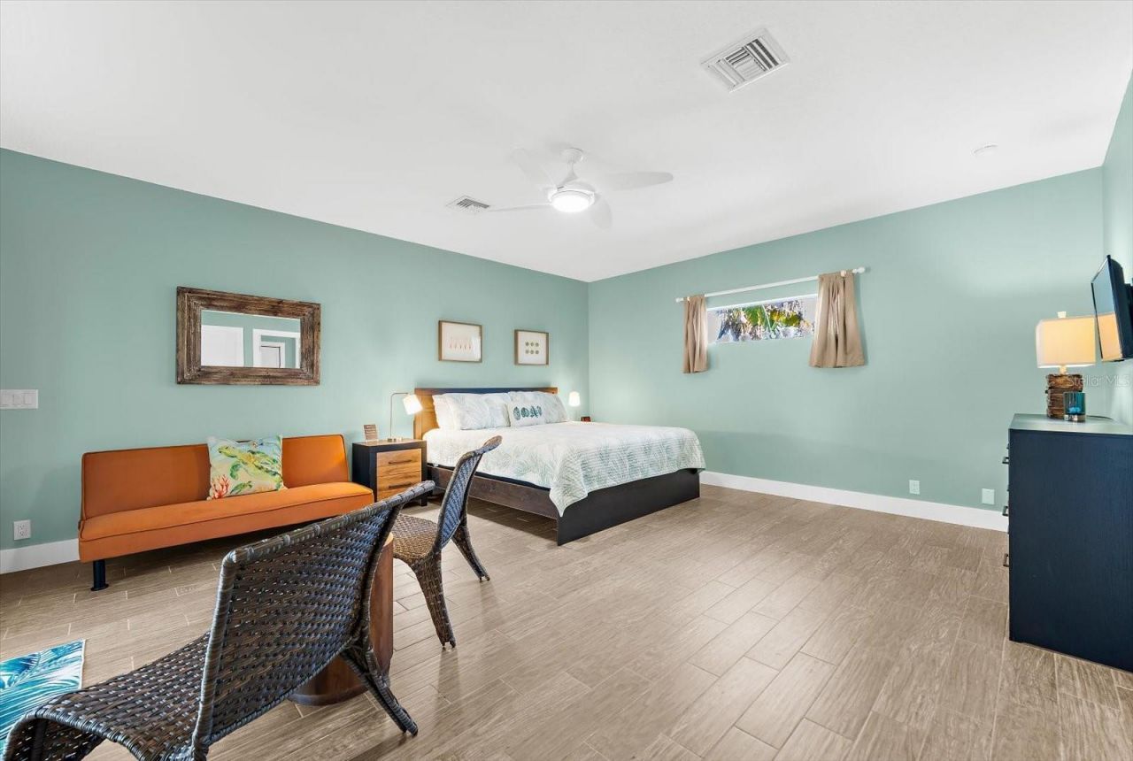 310 66th Street, Holmes Beach, FL 34217 Photo