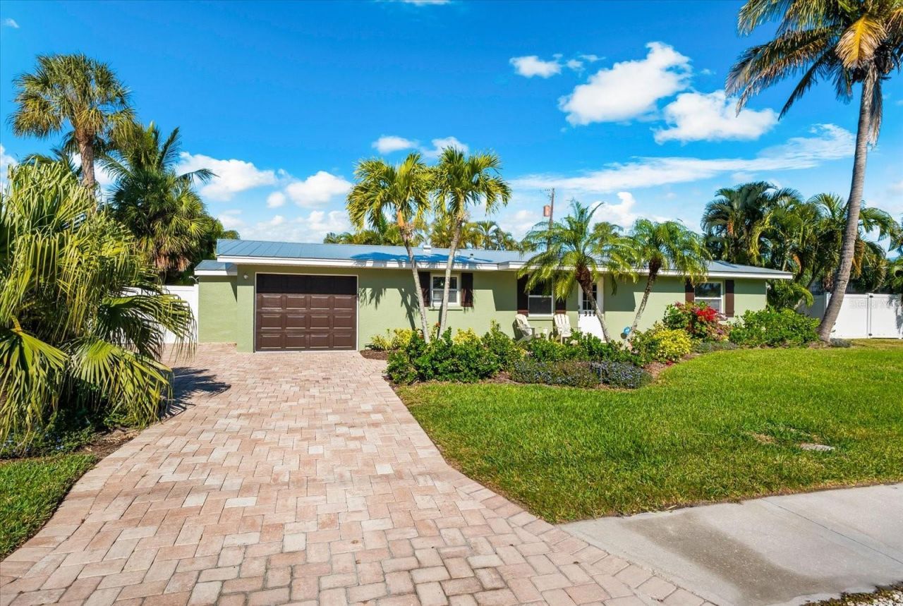 310 66th Street, Holmes Beach, FL 34217 Photo