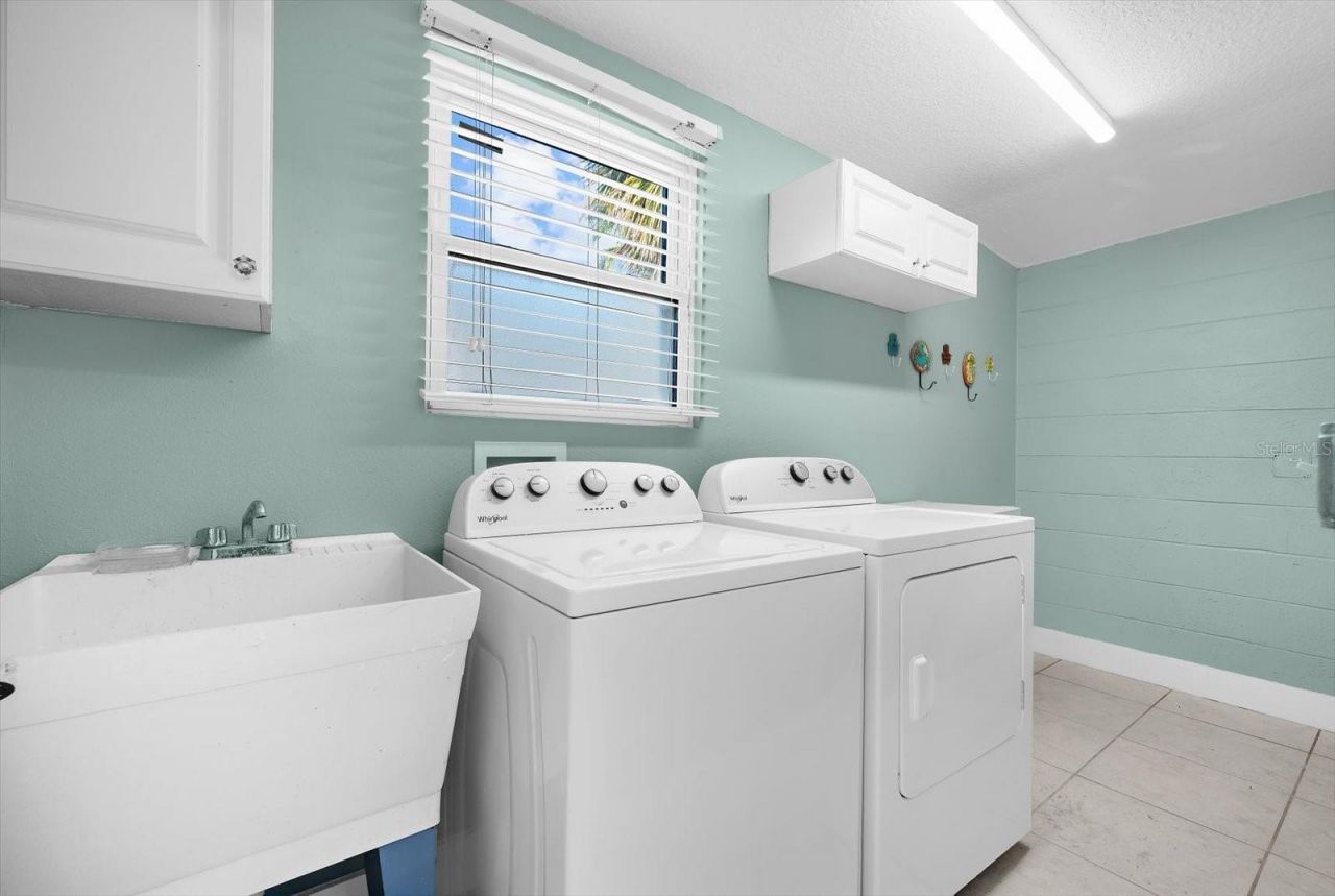 310 66th Street, Holmes Beach, FL 34217 Photo