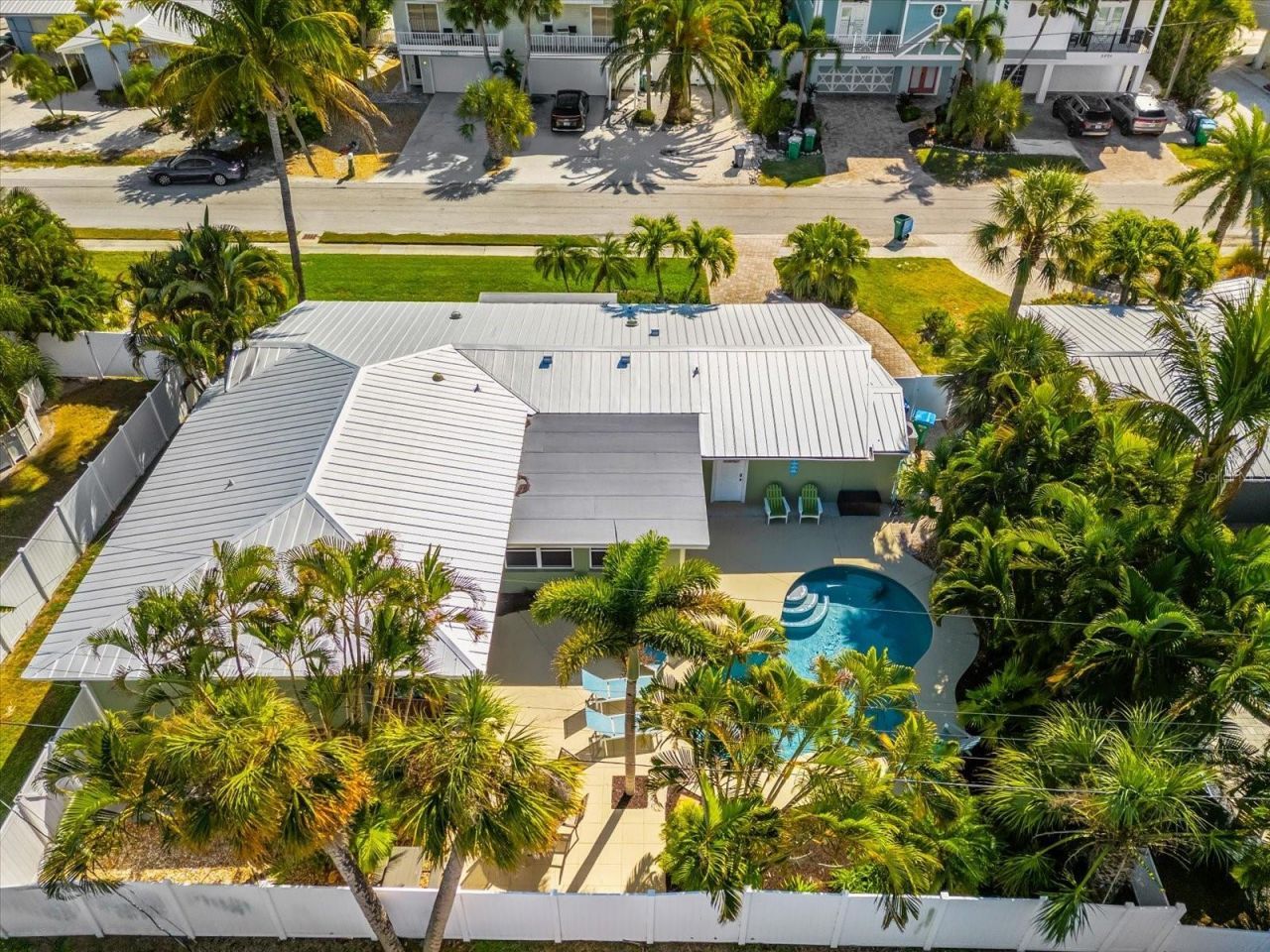 310 66th Street, Holmes Beach, FL 34217 Photo