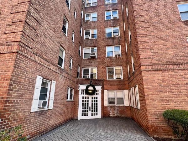 70 locust Avenue , Unit B603, New Rochelle, NY 10801