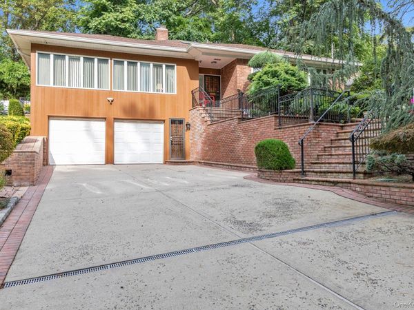 1 Crystal Drive, Great Neck, NY 11021