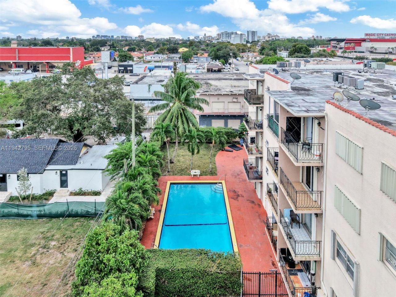 3640 NW 9th St, Unit 401, Miami, FL 33125 Photo