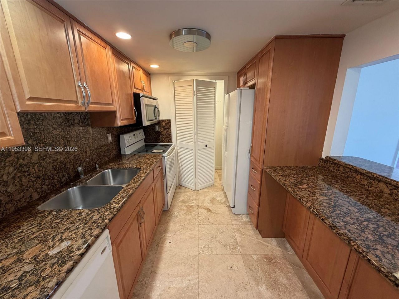 240 Lakeview Dr, Unit 308, Weston, FL 33326 Photo