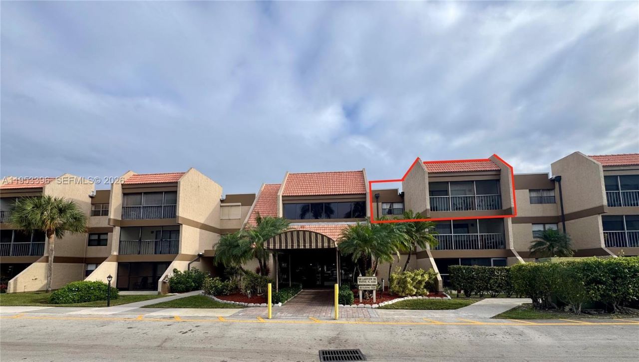 240 Lakeview Dr, Unit 308, Weston, FL 33326 Photo