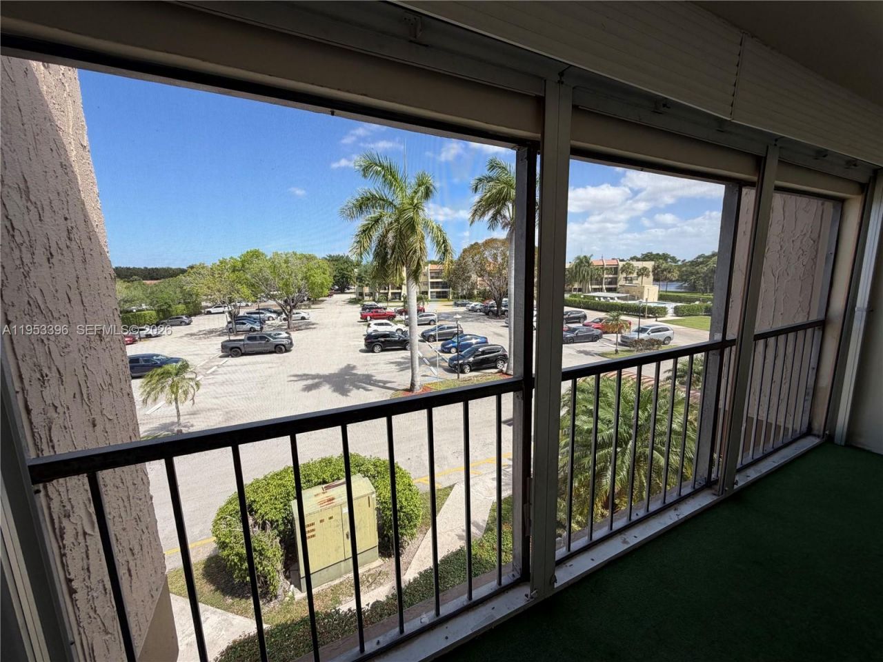 240 Lakeview Dr, Unit 308, Weston, FL 33326 Photo