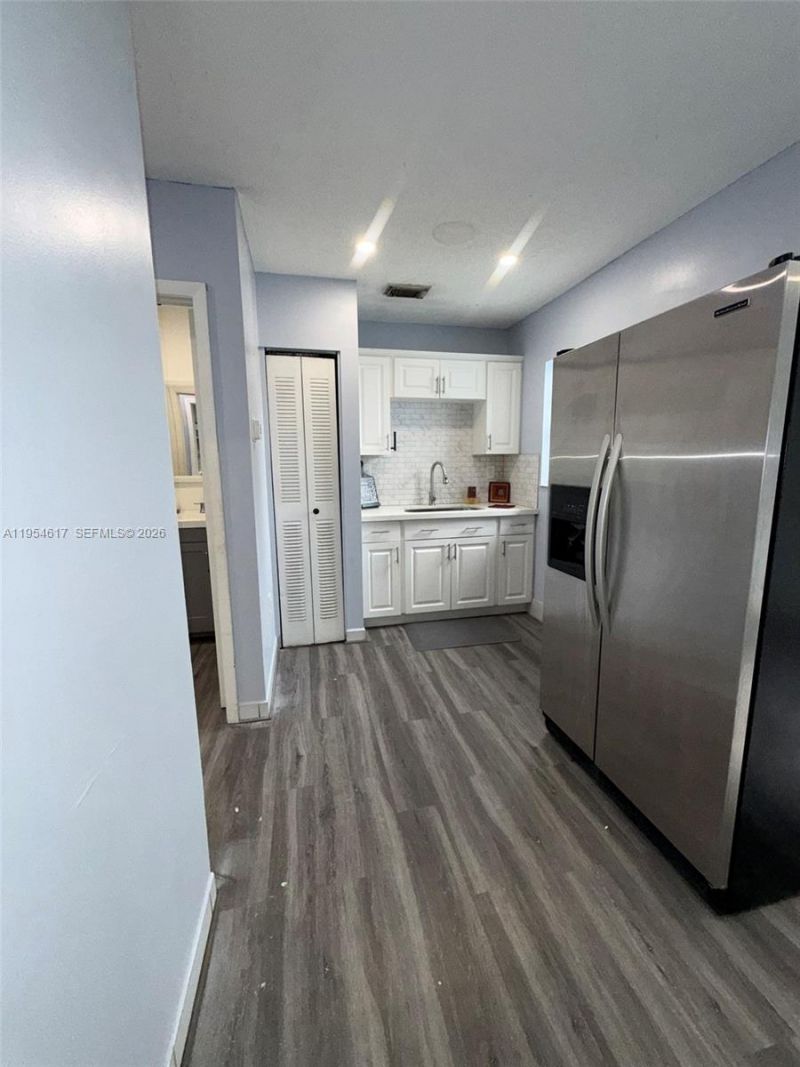 9825 SW 54th St, Miami, FL 33165 Photo