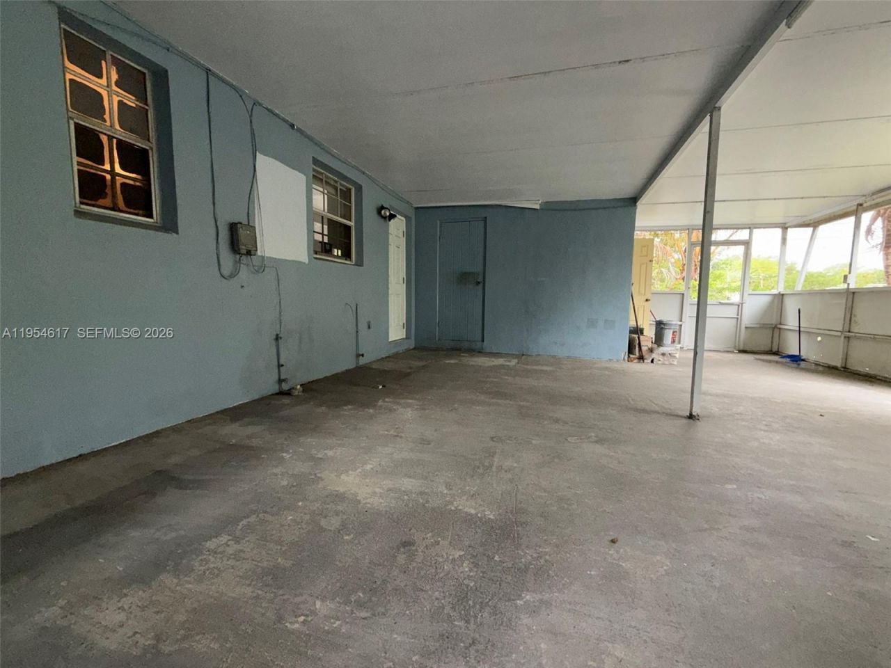 9825 SW 54th St, Miami, FL 33165 Photo